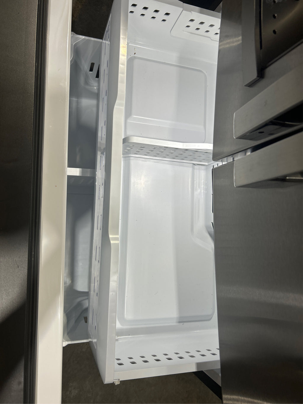 SALE! AS IS/FOR PARTS - GE Profile 22.1 cu. ft. French D