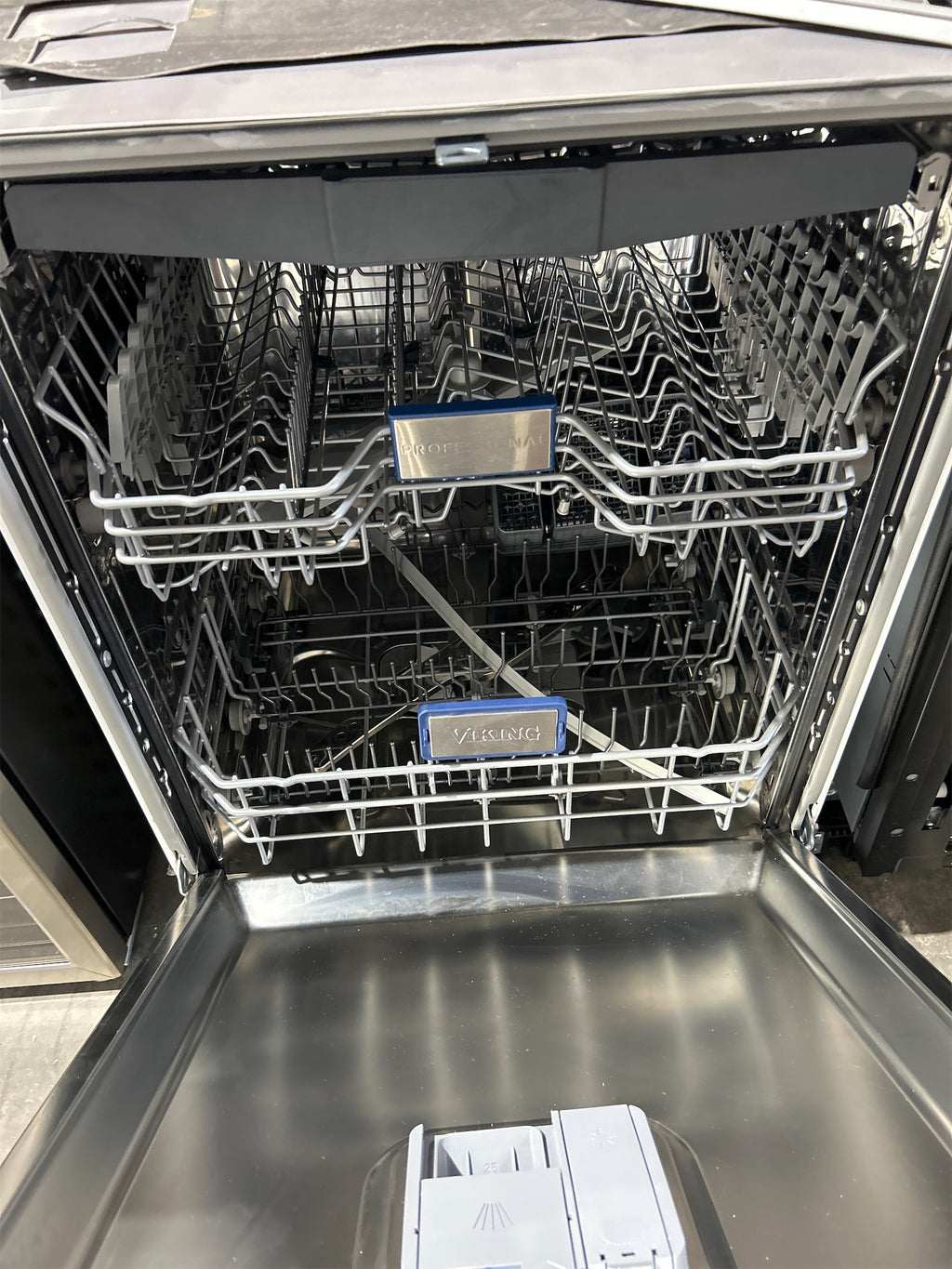 SALE! Viking 24" Top Control Built-In Dishwasher - Panel